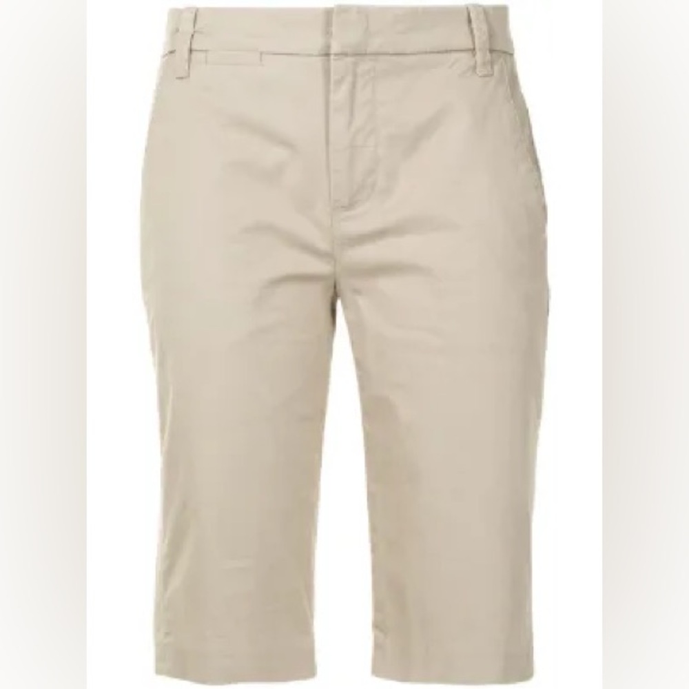 VINCE Women’s tan knee length chino shorts